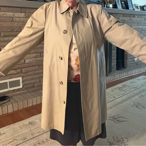 London Fog maincoat 38 short never worn! - Picture 5 of 8